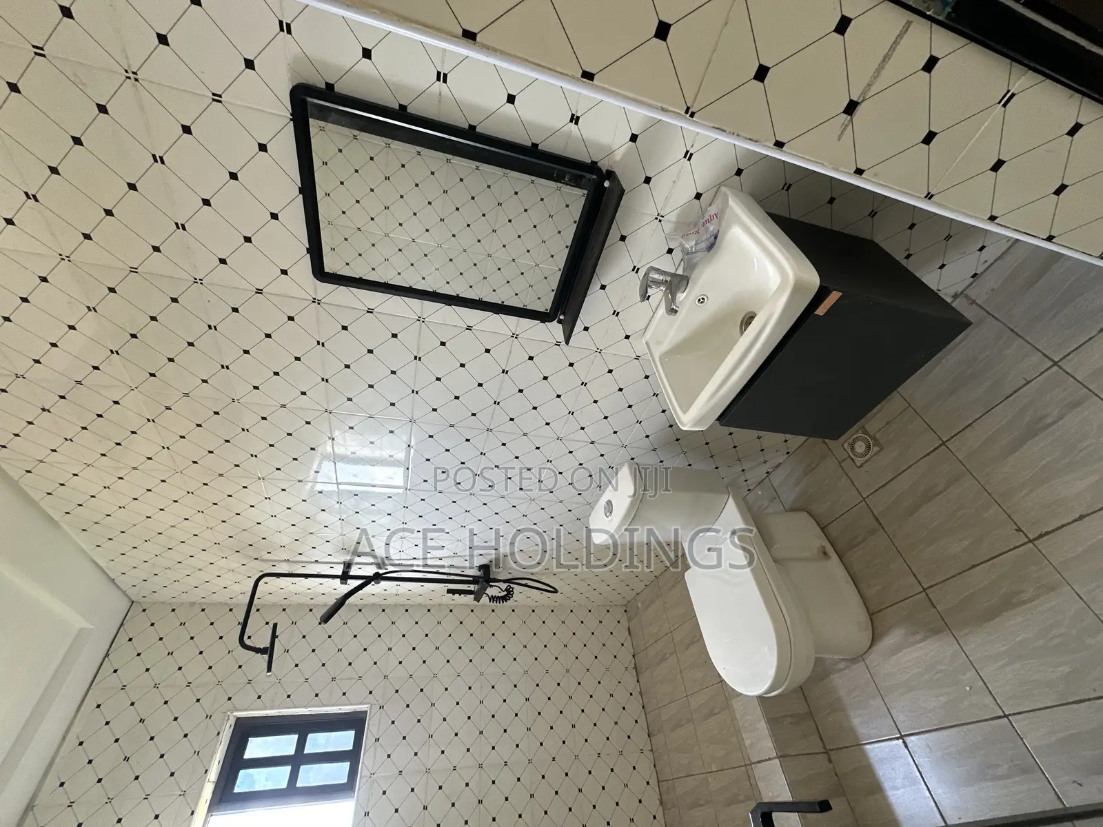 2bdrm Apartment in Lakeside for rent