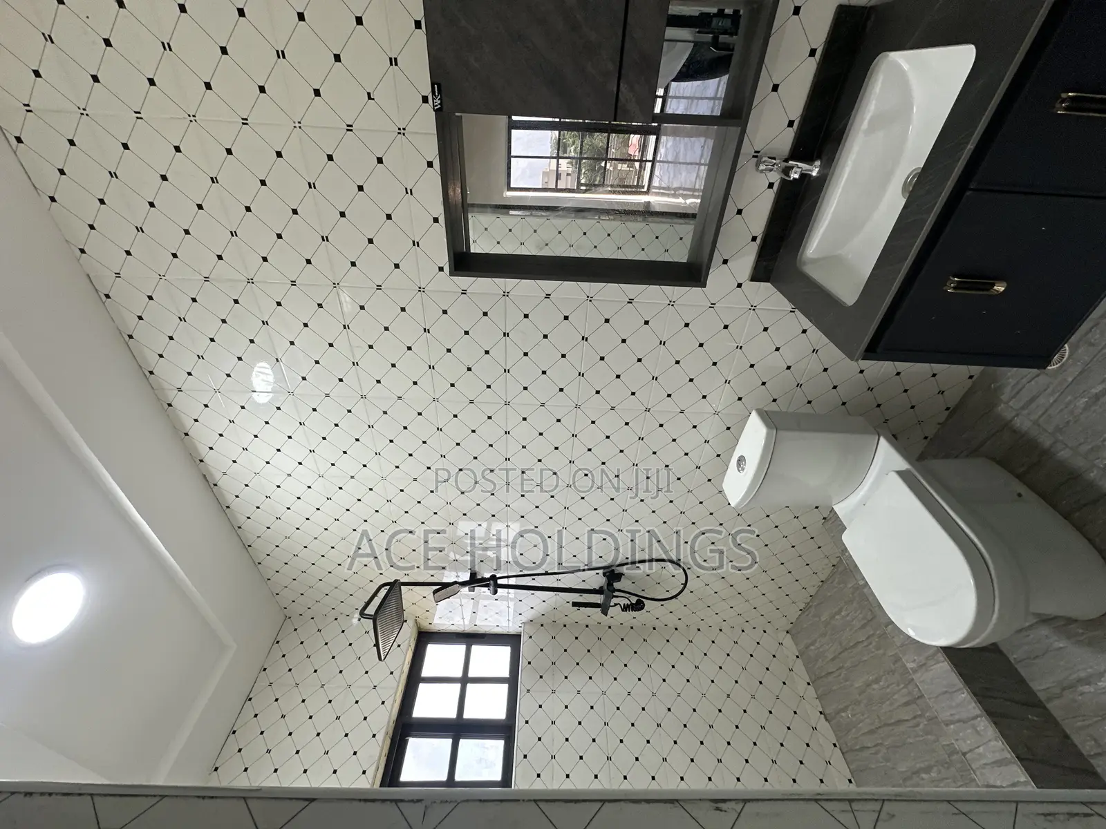2bdrm Apartment in Lakeside for rent