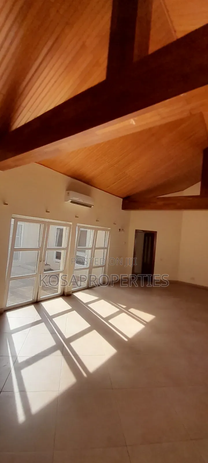 11bdrm House in East Legon, Ghana Link Area for rent