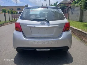 Toyota Yaris LE Hatchback 3dr 2017 Silver