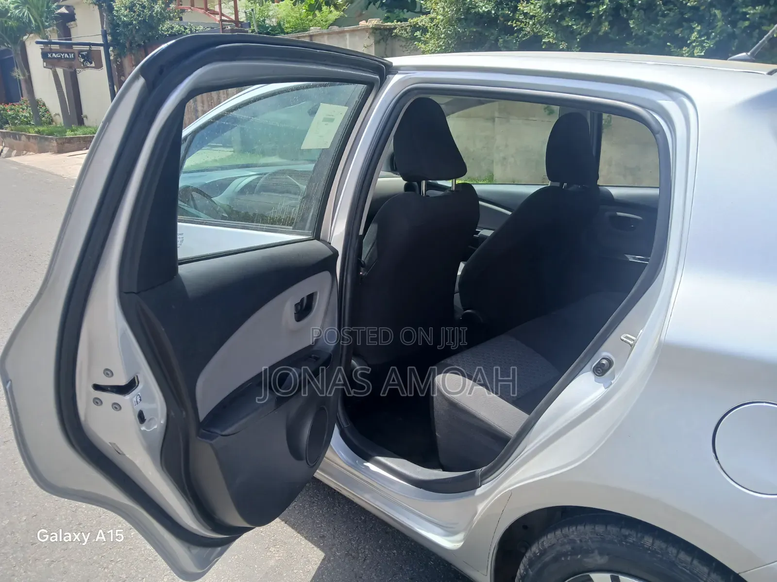 Toyota Yaris LE Hatchback 3dr 2017 Silver