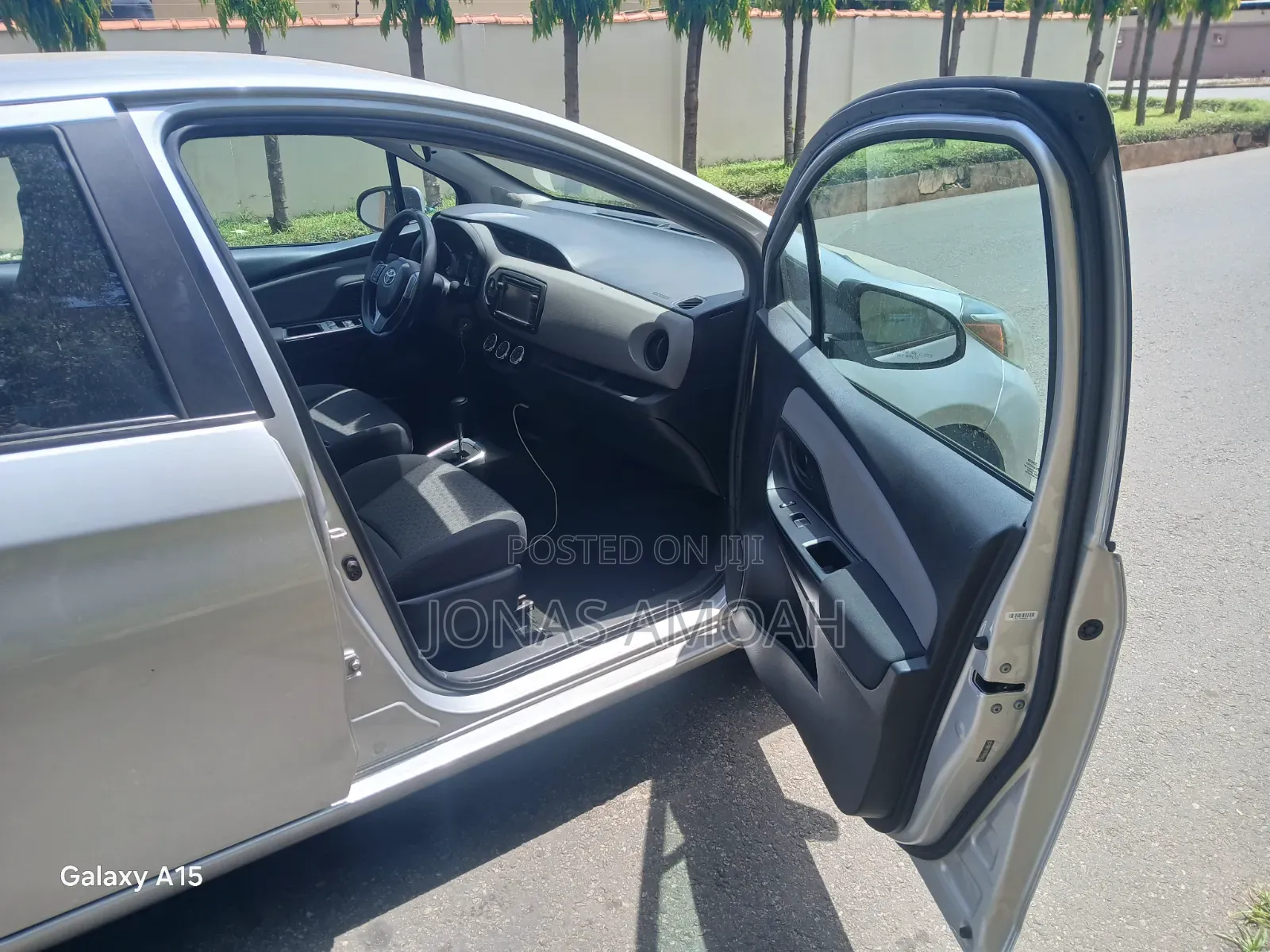 Toyota Yaris LE Hatchback 3dr 2017 Silver