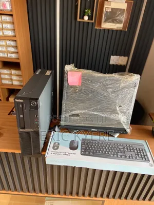 Desktop Computer Lenovo ThinkCentre M910 8GB Intel HDD+SSD 256GB