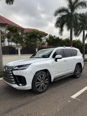 Lexus LX 600 2023 White
