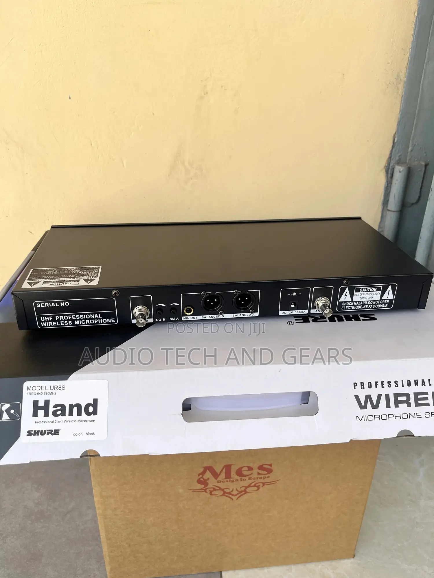 Shure Wireless Uhf Microphone (Ur8s)