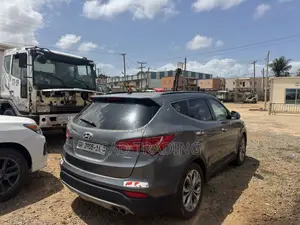 Hyundai Santa Fe 2016 Gray