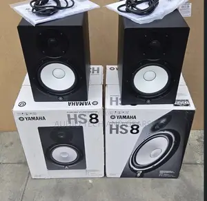 Yamaha Hs8 Studio Monitors (Black)