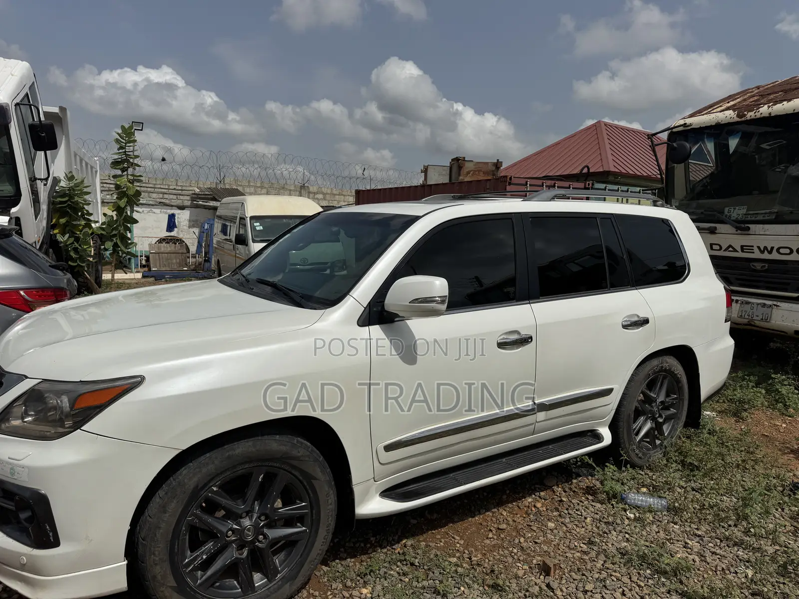 Lexus LX 2015 White