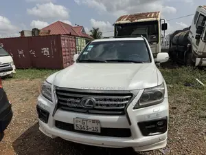 Lexus LX 2015 White