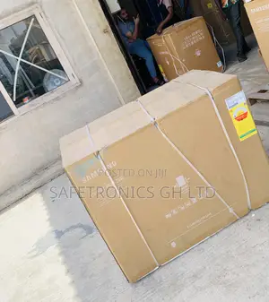Essential Sealed Samsung 281 Liters Single-Door Chest Freezer