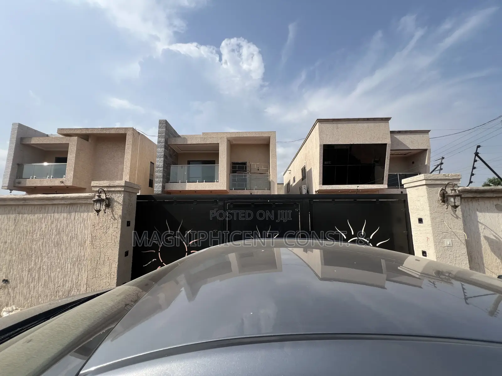 4bdrm Duplex in Lakeside Estates, Ashaley Botwe for sale