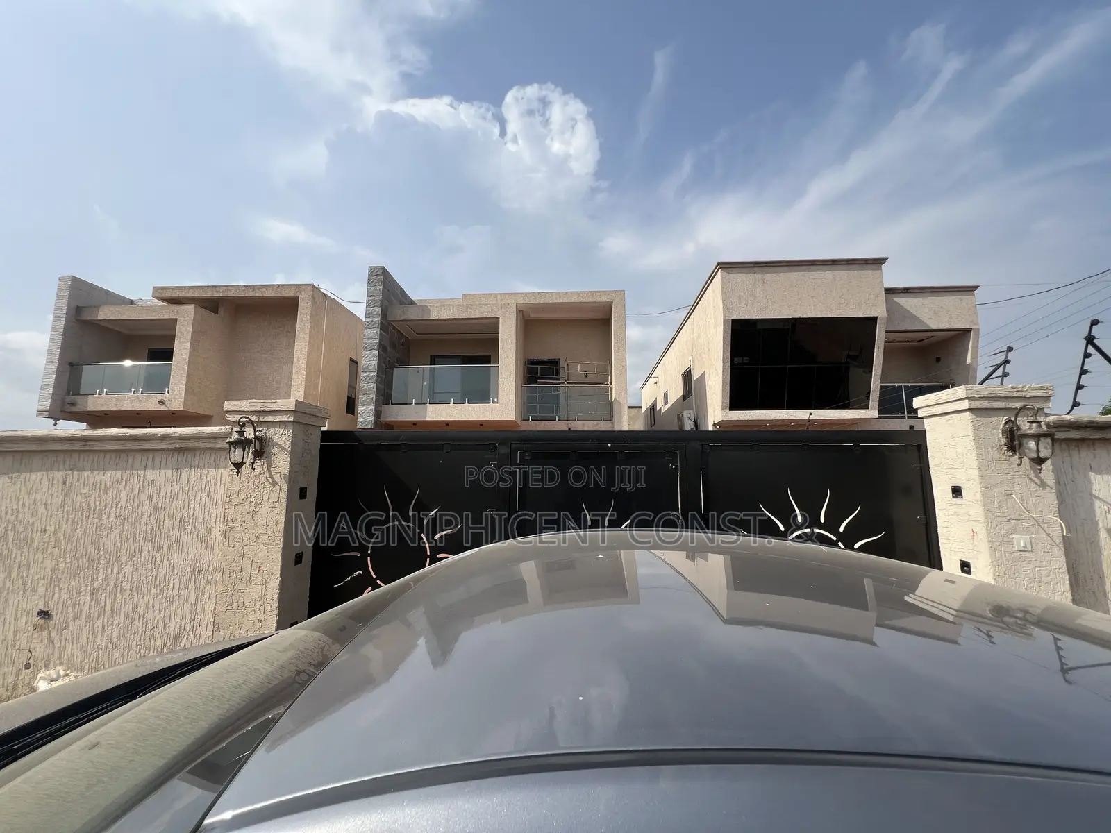 4bdrm Duplex in Lakeside Estates, Ashaley Botwe for sale