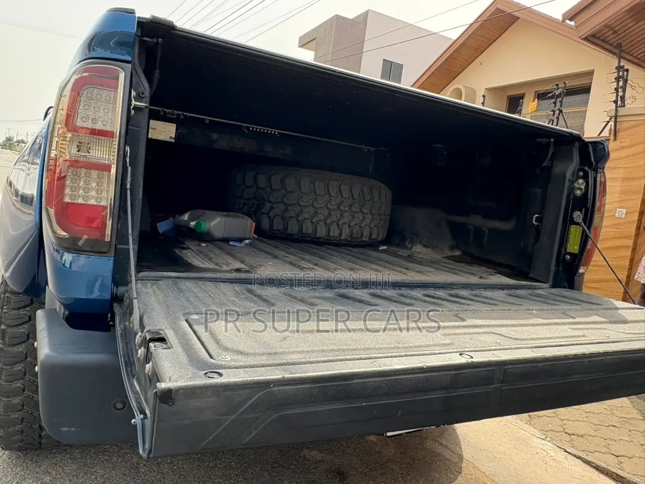 Toyota Tundra 2017 Blue