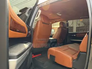 Toyota Tundra 2017 Blue