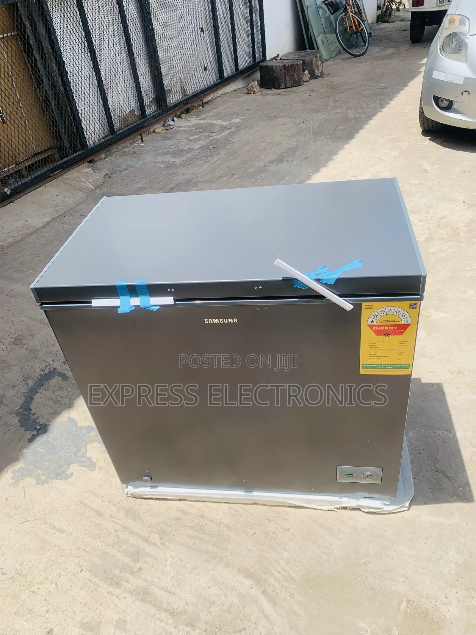 Newly Sealed in Box Chest Freezer Single Door Samsung 198l