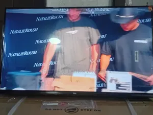 TCL 32” Modern Hd Television
