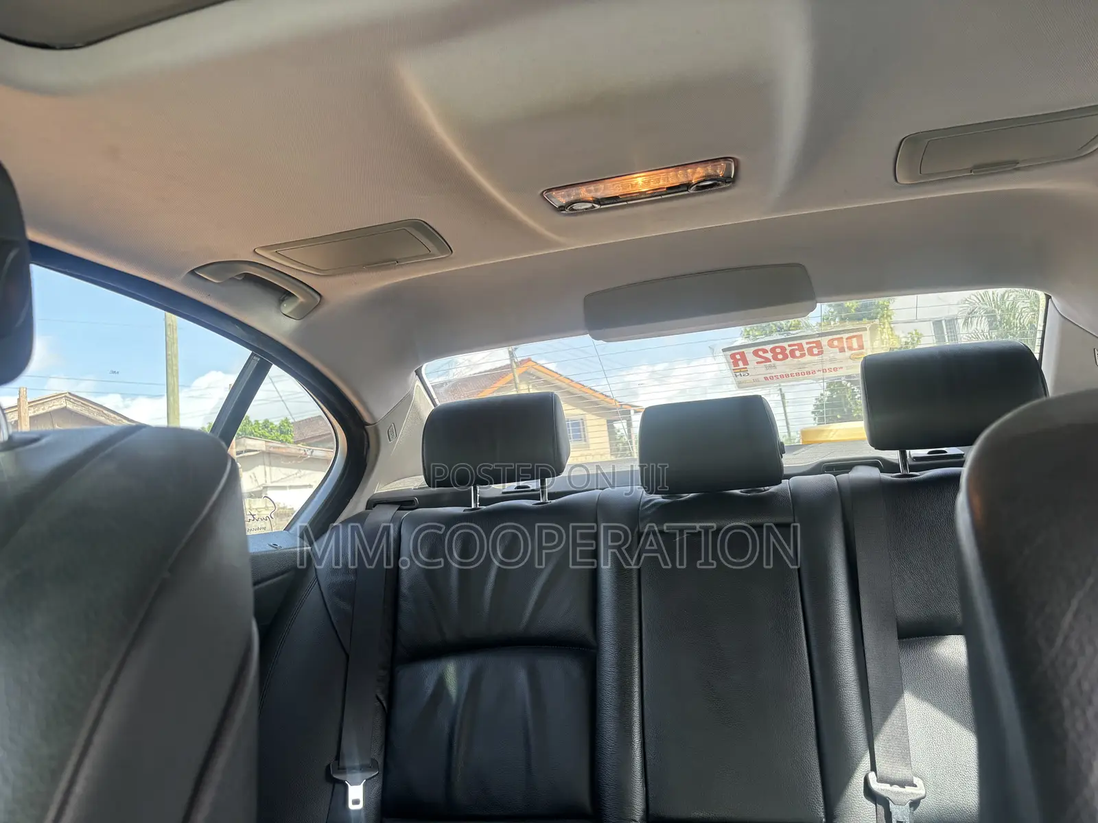 BMW 525i 2018 White
