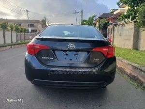 Toyota Corolla XSE (1.8L 4cyl 2A) 2019 Black