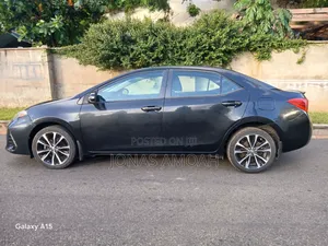 Toyota Corolla XSE (1.8L 4cyl 2A) 2019 Black