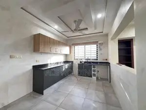 2bdrm Apartment in Nanakrom, School Junction for rent