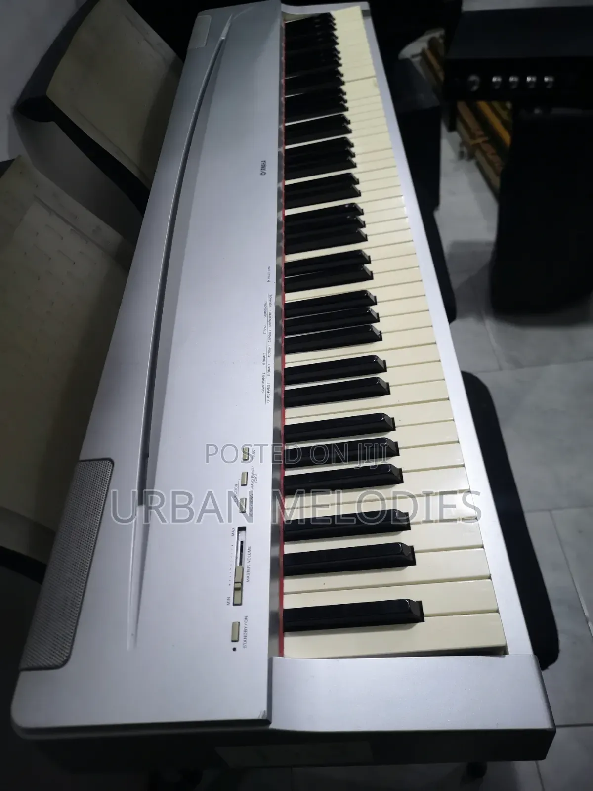 Yamaha Electronic Piano P-70