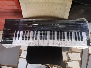 Komplete Kontrol Midi Keyboard A49