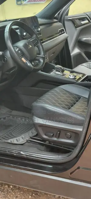 Mitsubishi Outlander SEL Black Edition 2023 Black