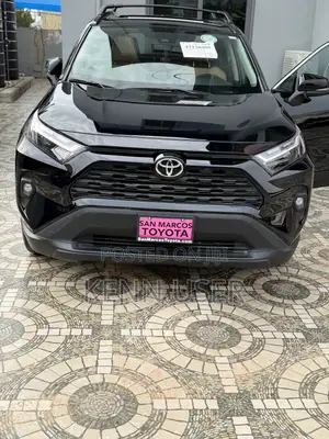 Toyota RAV4 XLE Premium 2025 Black
