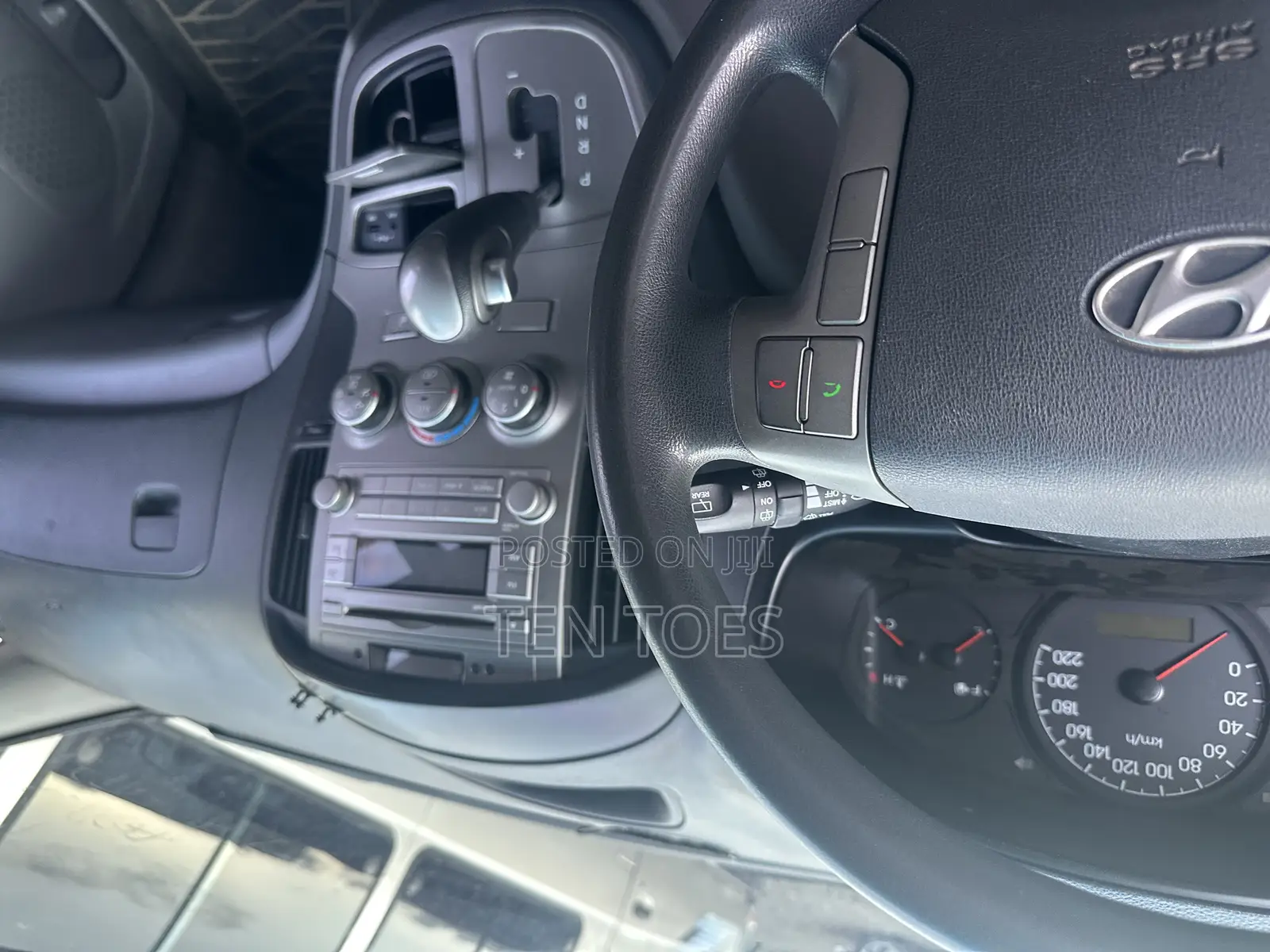 Hyundai Starex 2015 Grey