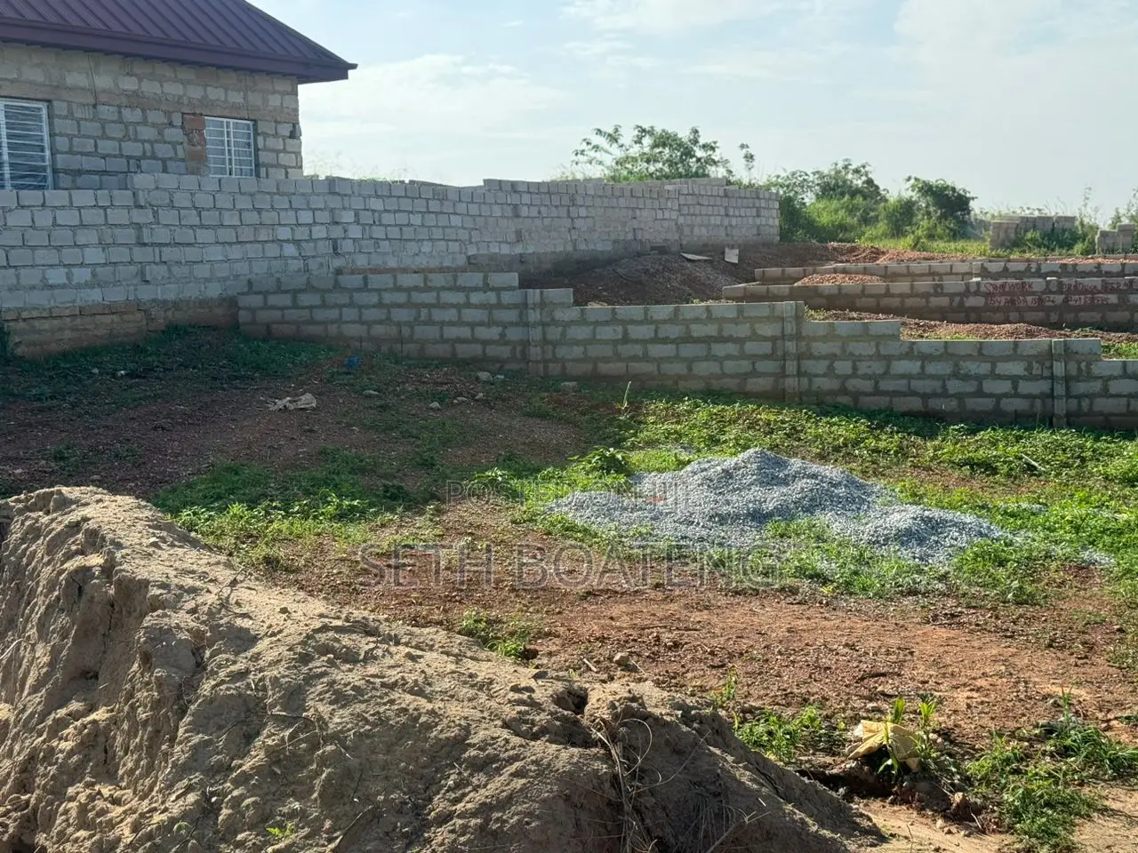 Land for Sale at Santasi- Darko