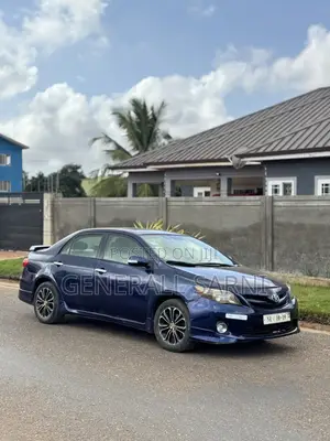 Toyota Corolla Base 4dr Sedan (1.8L 4cyl 5M) 2011 Blue