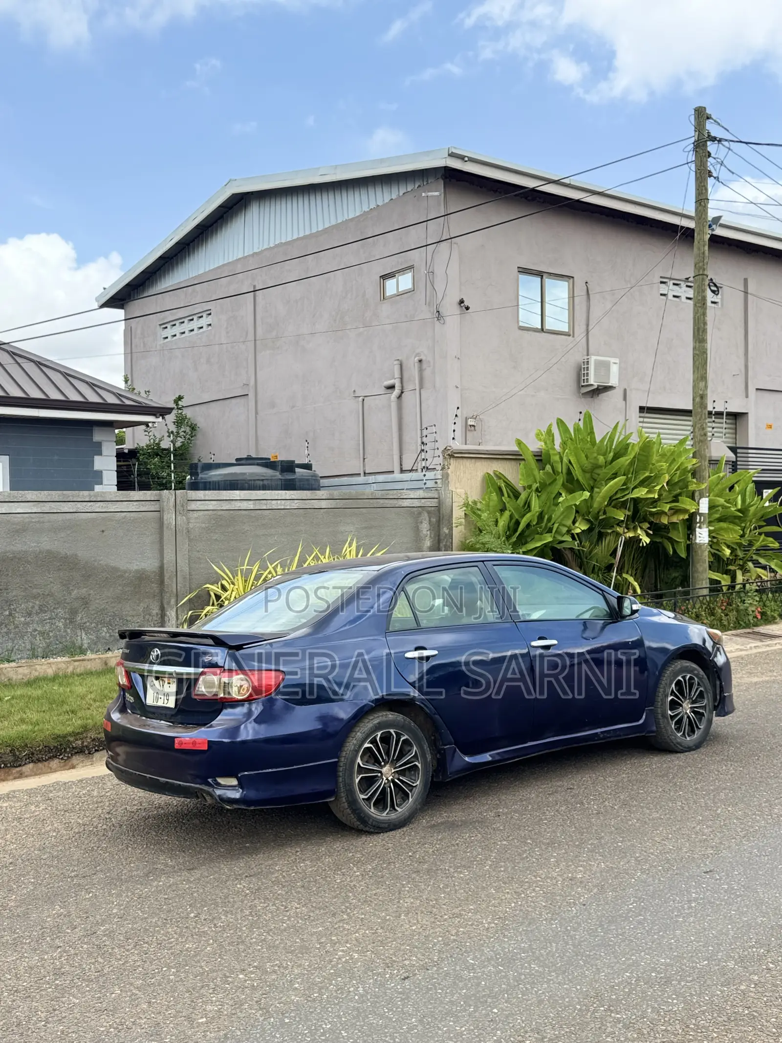 Toyota Corolla Base 4dr Sedan (1.8L 4cyl 5M) 2011 Blue