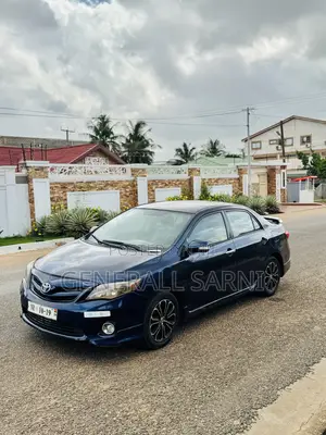 Toyota Corolla Base 4dr Sedan (1.8L 4cyl 5M) 2011 Blue