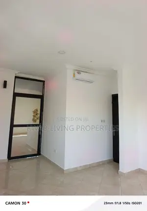 4bdrm House in Adenta for rent