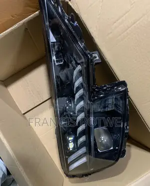 Audi Q8 Bumper 2023 and Headlights