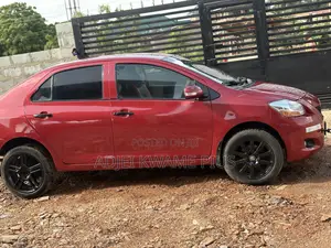 Toyota Yaris 1.5 2009 Red