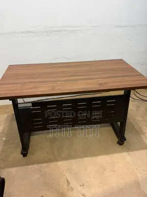 White Rollable Table