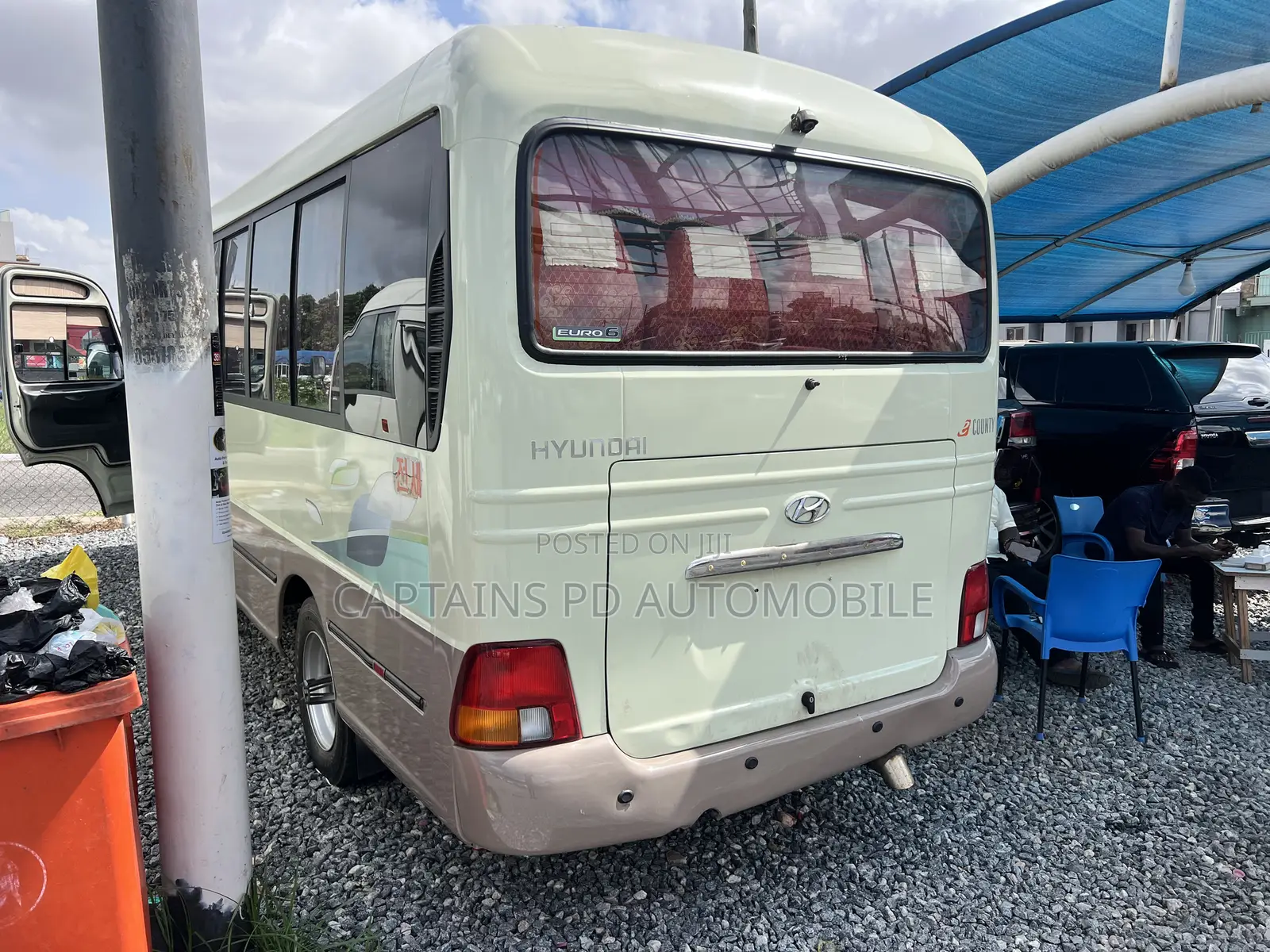 Hyundai County 2012 White