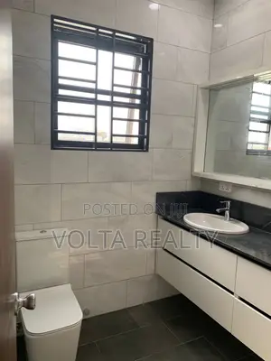 Furnished 3bdrm House in Mantselux, Baatsona Total for sale