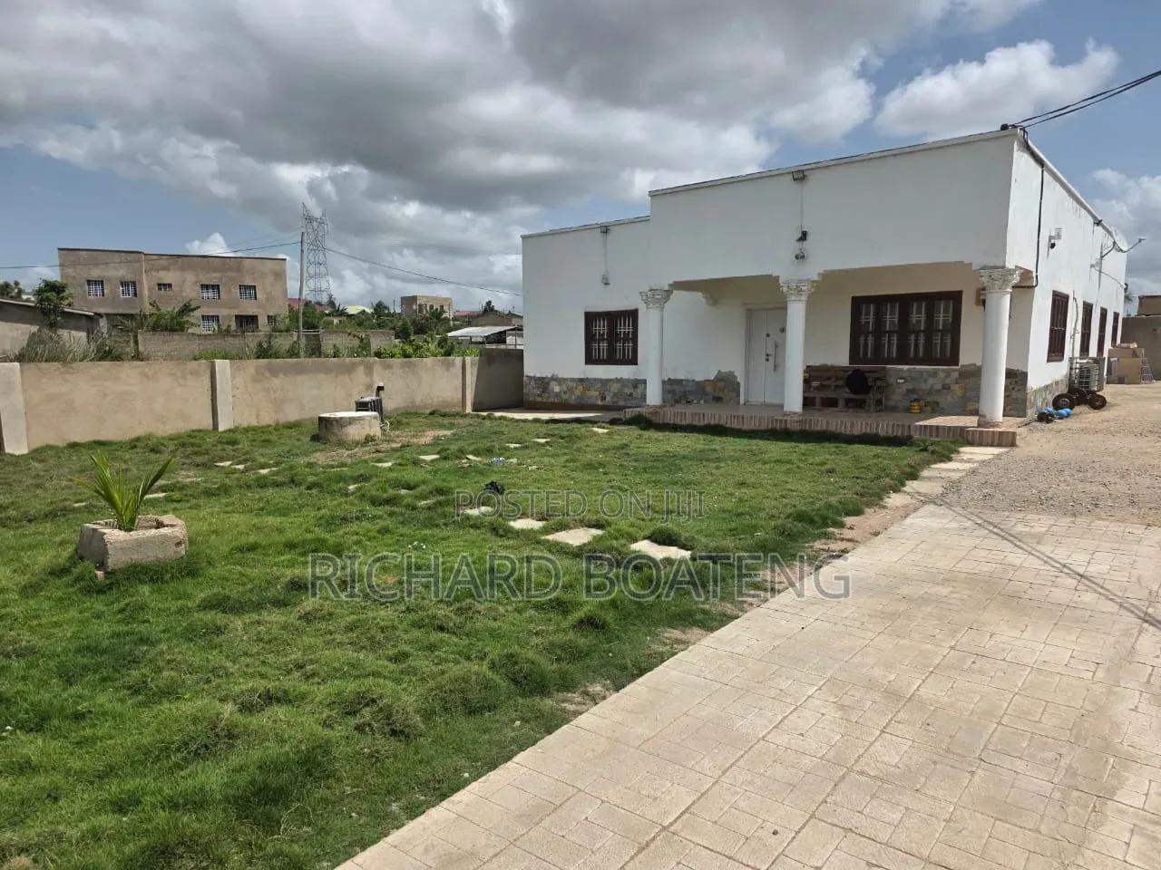 2bdrm House in Richboat Estate, Accra Metropolitan for sale