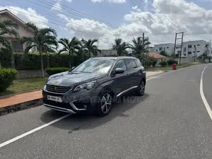 Peugeot 5008 1.6 BlueHDi 120 2020 Gray