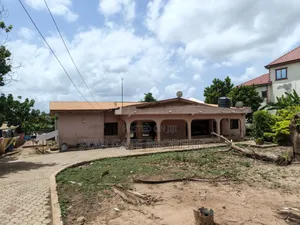 7bdrm House in Atonsu Esereso (, Kumasi Metropolitan for sale