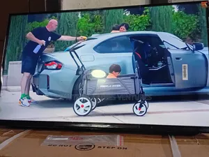 TCL 32” Tv With Rich Audio and Vivid Colors