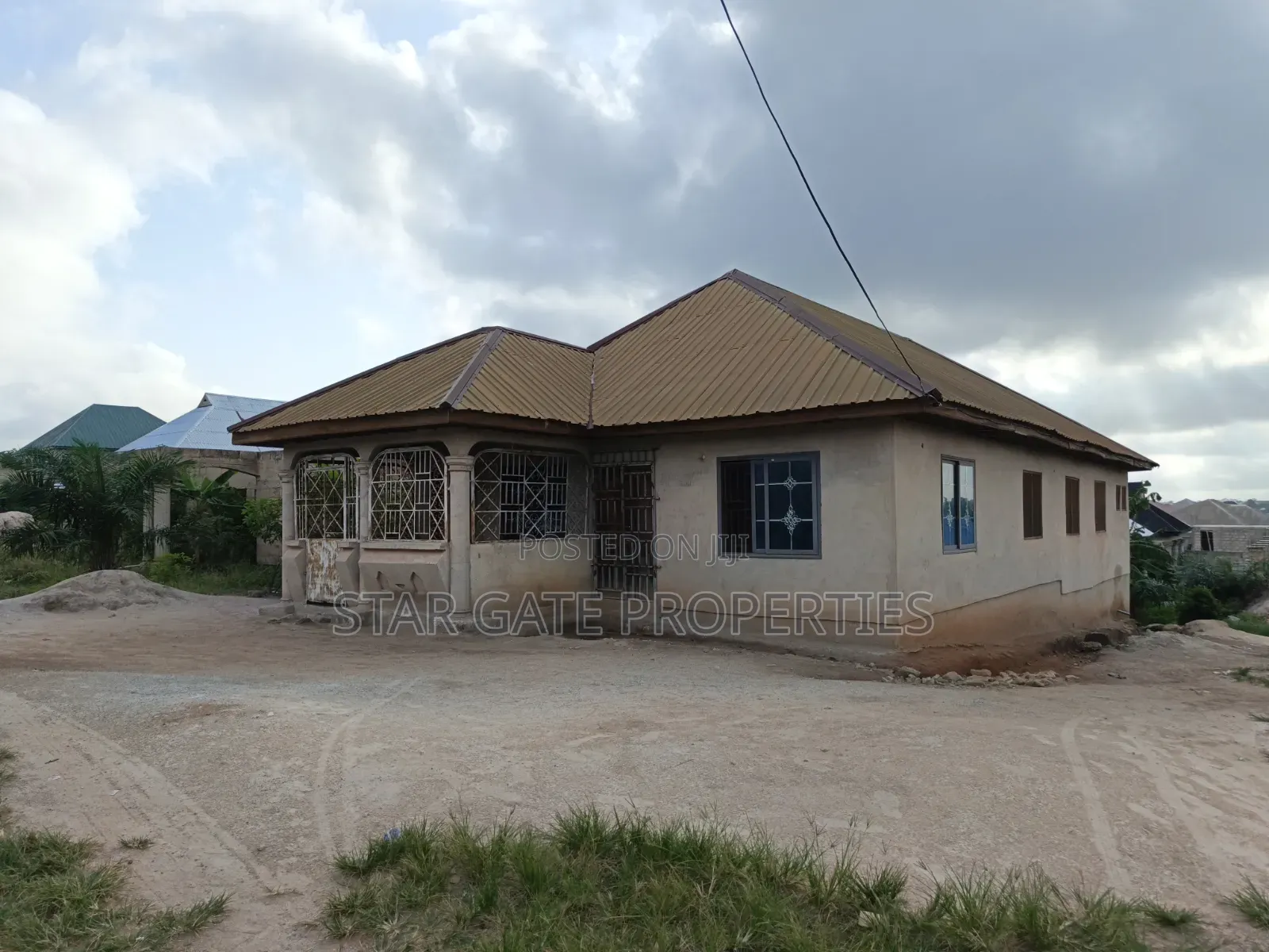 5bdrm House in Kenyasi Adwumam., Kumasi Metropolitan for sale