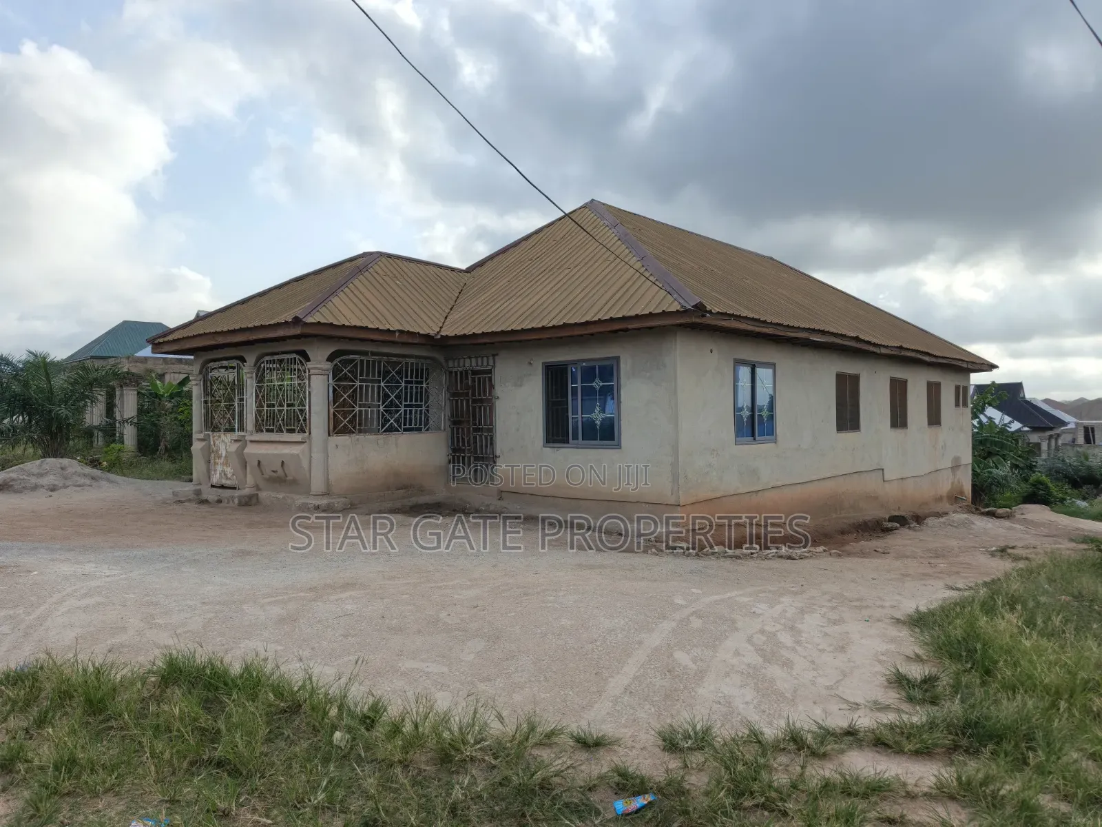 5bdrm House in Kenyasi Adwumam., Kumasi Metropolitan for sale