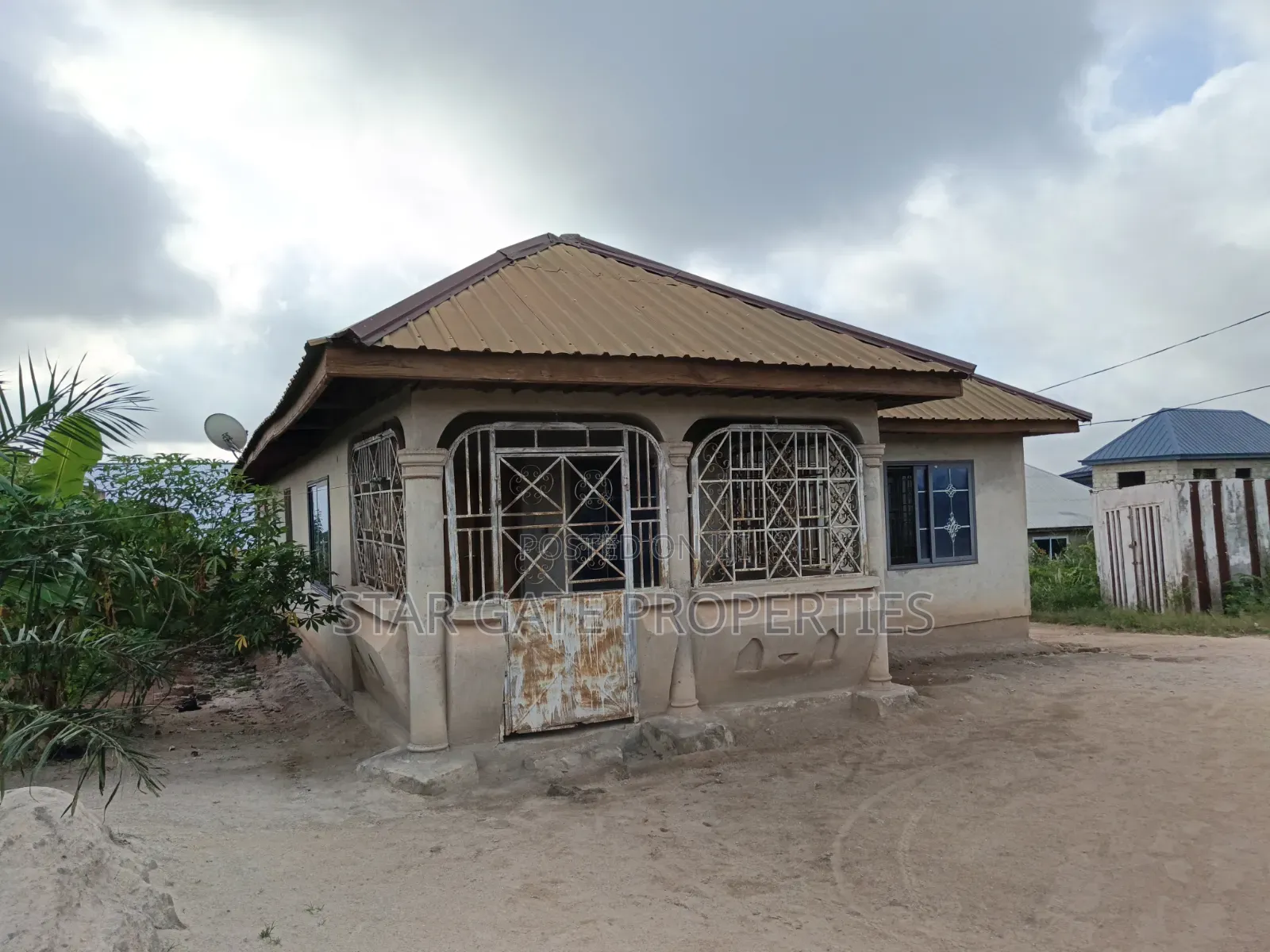 5bdrm House in Kenyasi Adwumam., Kumasi Metropolitan for sale