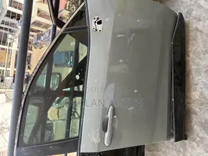Toyota Rav4 2021 Front Right Door