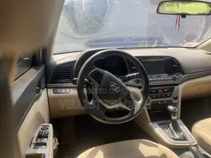 Hyundai Elantra SE 2018 White