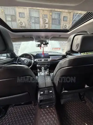 BMW 525i 2018 White