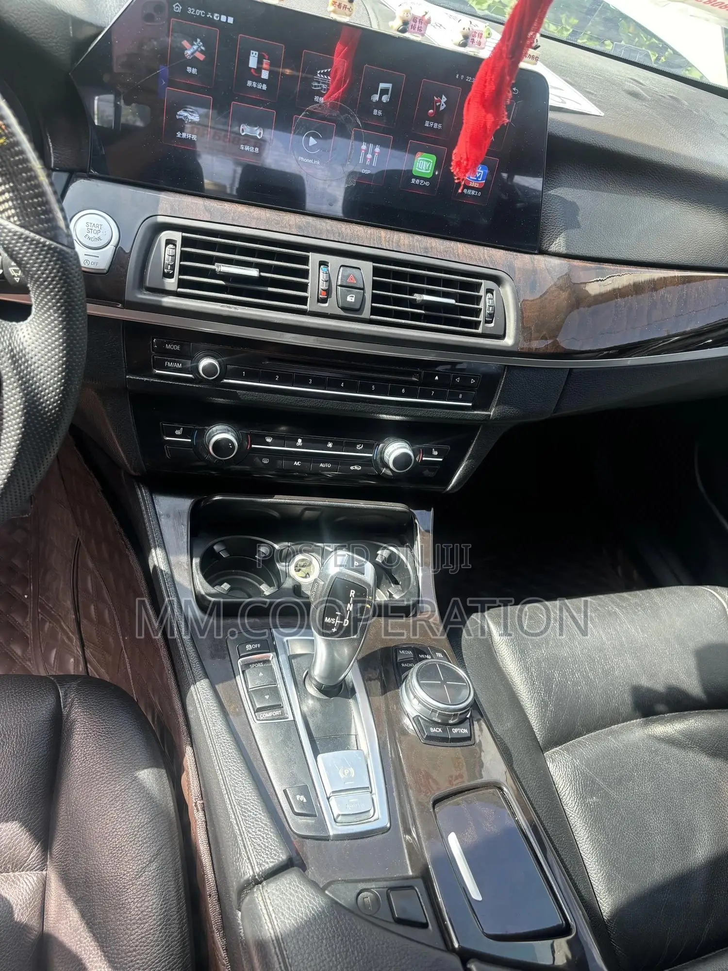 BMW 525i 2018 White